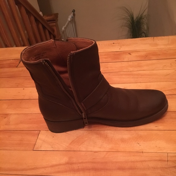 EUC Frye Vicky Boots size 10 - Picture 6 of 7